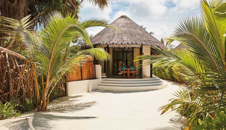Irufushi-Beach-and-Spa-Deluxe-Beach-Villa1