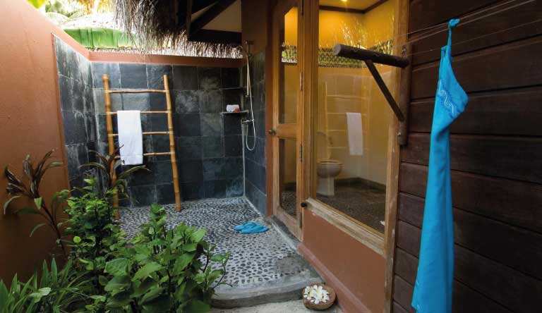 Kuramathi-Island-Resort-Beach-Villa2