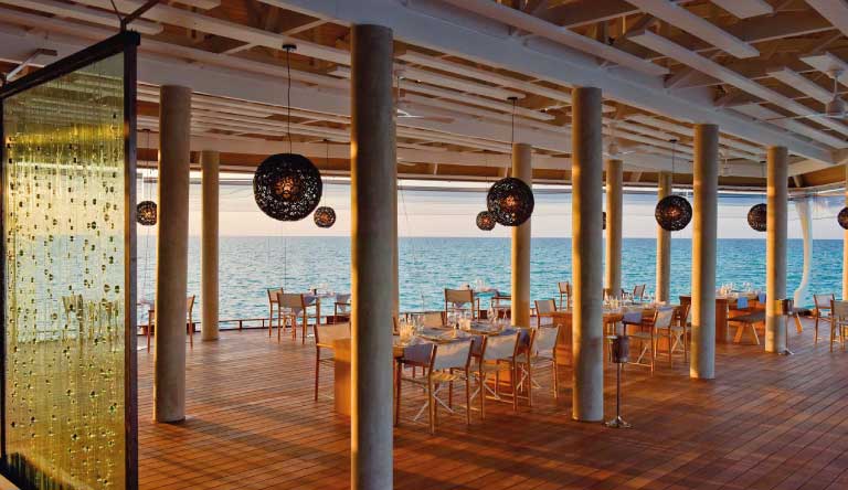 Kuramathi-Island-Resort-Restaurant3