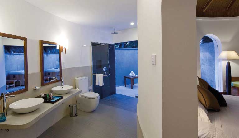 Kuramathi-Island-Resort-Superior-Beach-Villa