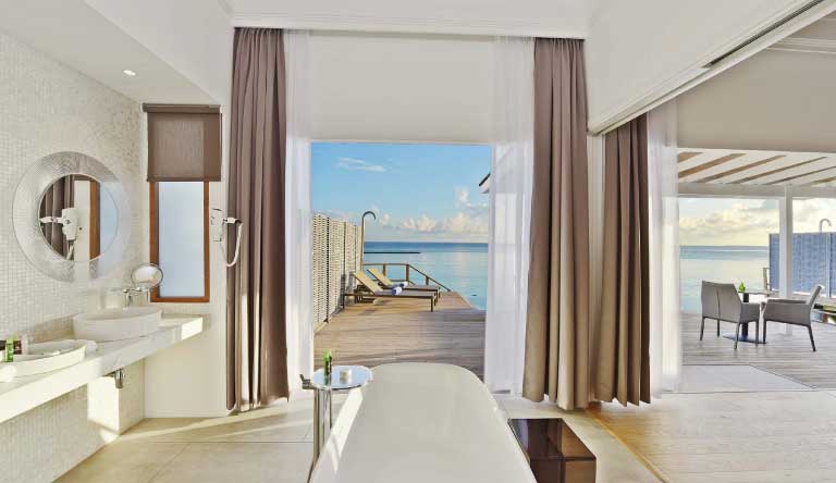 Kuramathi-Island-Resort-Water-Villa-with-Pool1