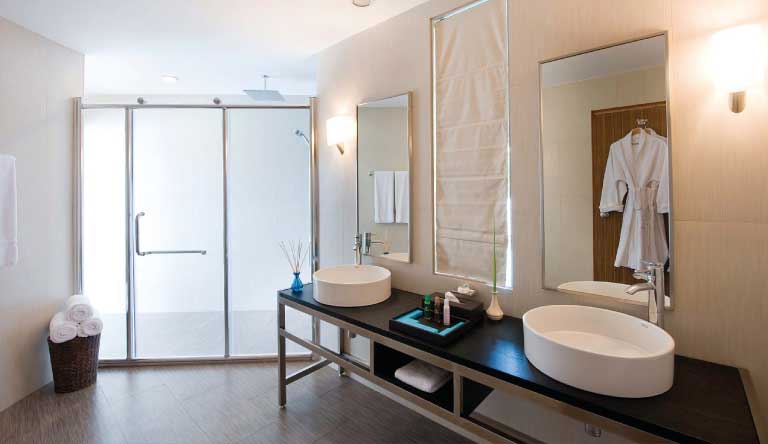 Kuramathi-Island-Resort-Water-Villa2