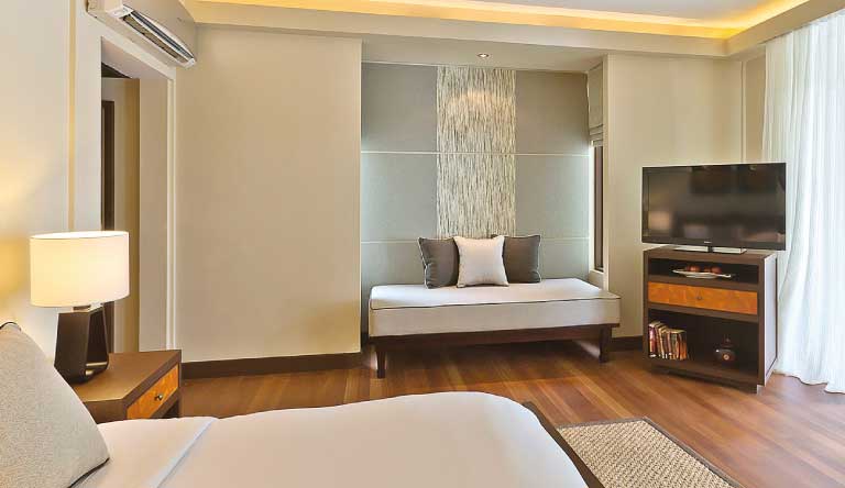 Kurumba-Maldives-Superior-Room
