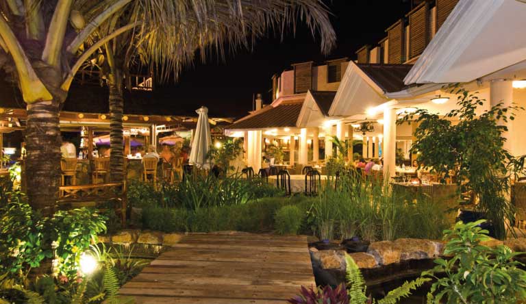 Aanari-Hotel-and-Spa-1