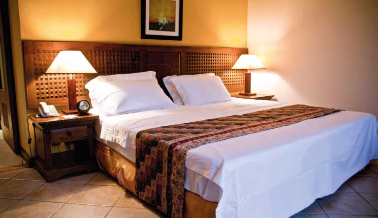 Aanari-Hotel-and-Spa-Deluxe-Room