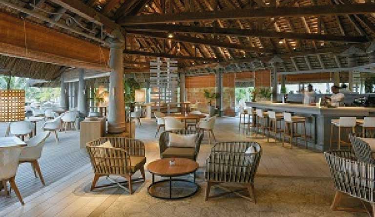 Canonnier-Beachcomber-Golf-Resort-and-Spa-Bar