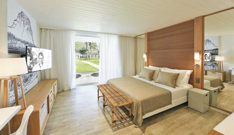 Canonnier-Beachcomber-Golf-Resort-and-Spa-Deluxe-Room-Sea-Facing