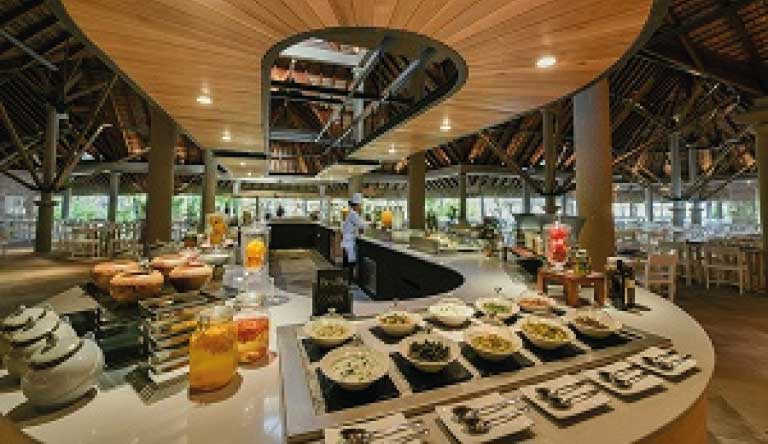 Canonnier-Beachcomber-Golf-Resort-and-Spa-Restaurant2