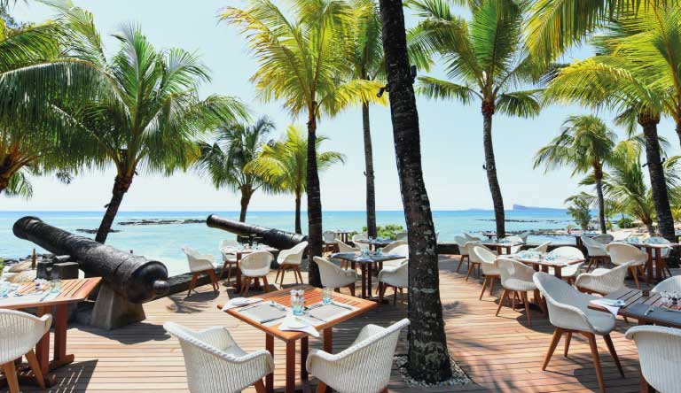 Canonnier-Beachcomber-Golf-Resort-and-Spa-Restaurant4