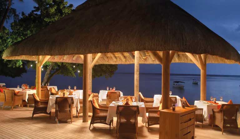 Hilton-Mauritius-Resort-and-Spa-Restaurant2