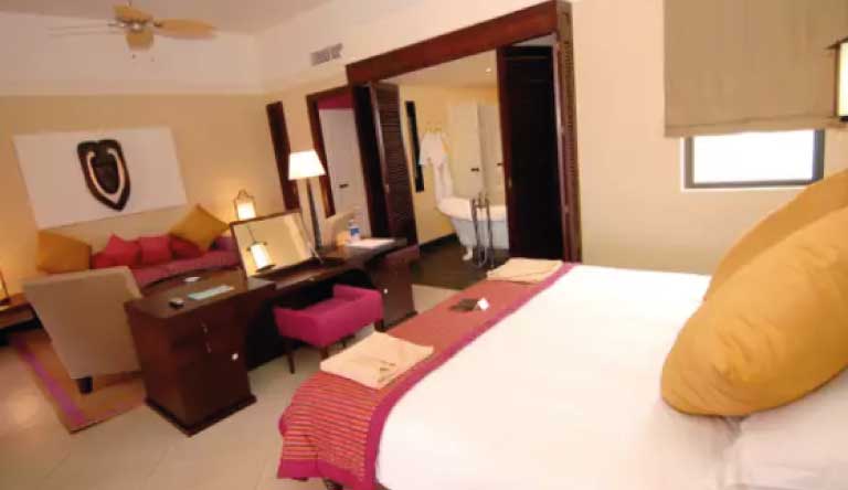 La-Plantation-d'Albion-Club-Med-Deluxe-Room-Sea-View1