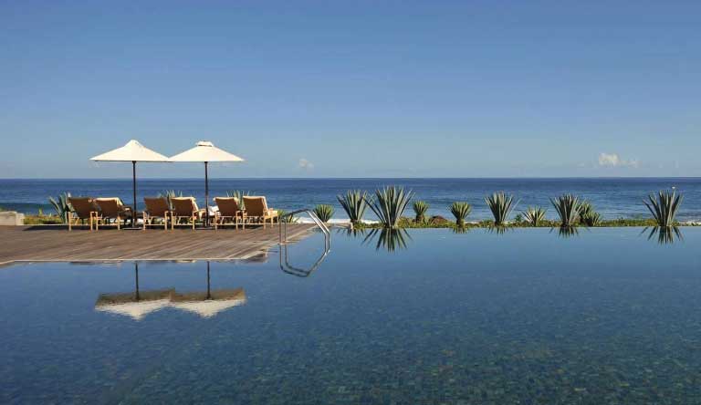 La-Plantation-d'Albion-Club-Med-Pool