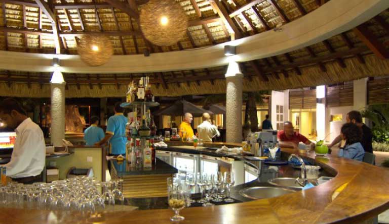 Laguna-Beach-Hotel-and-Spa-Restro-Bar1