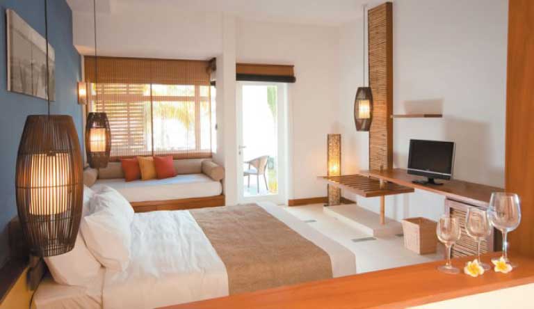 Laguna-Beach-Hotel-and-Spa-Room3