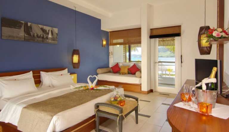 Laguna-Beach-Hotel-and-Spa-Room6