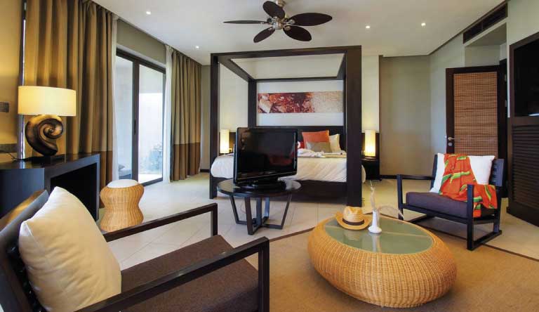 Maritim-Crystals-Beach-Hotel-Deluxe-Family-Room