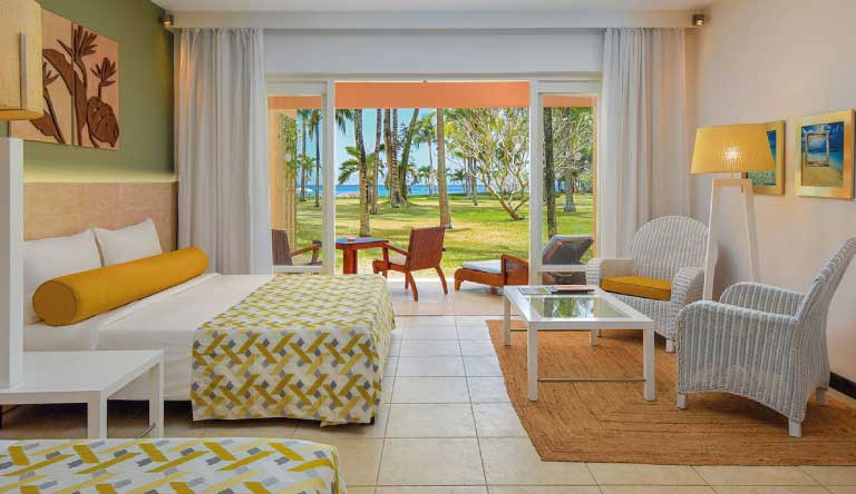 Victoria-Beachcomber-Resort-and-Spa-Deluxe-Room1