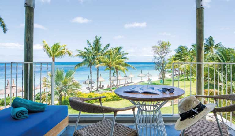 Victoria-Beachcomber-Resort-and-Spa-Ocean-View-Room1