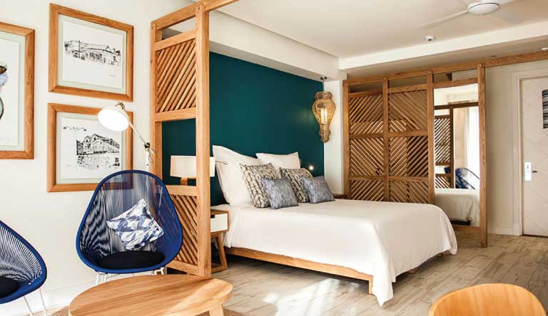 Victoria-Beachcomber-Resort-and-Spa-Ocean-view-room