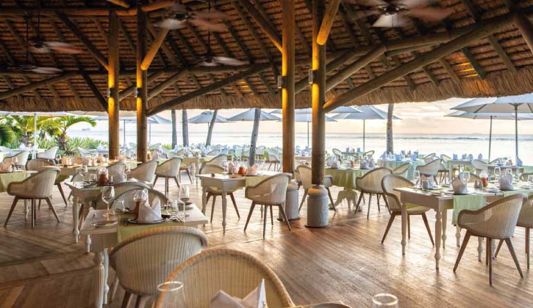 Victoria-Beachcomber-Resort-and-Spa-Restaurant2