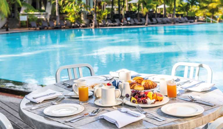 Victoria-Beachcomber-Resort-and-Spa-Restaurant3