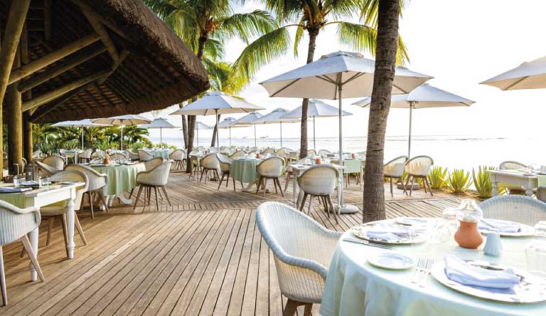 Victoria-Beachcomber-Resort-and-Spa-Restaurant4
