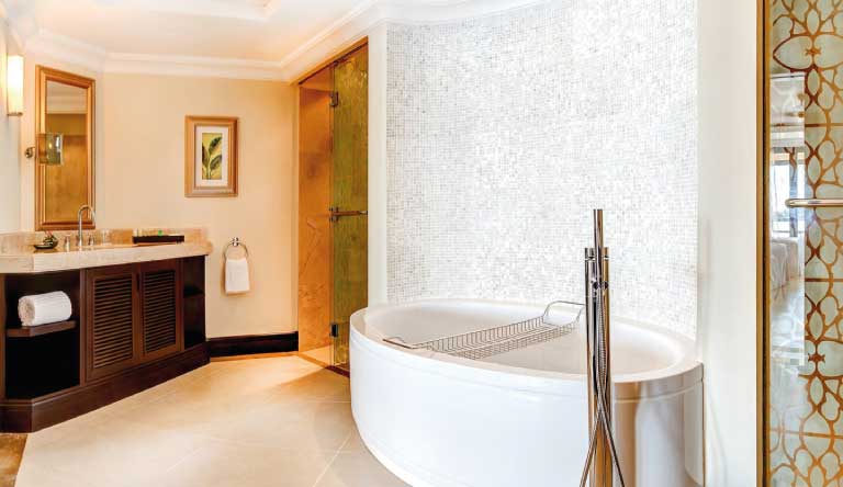 Westin-Turtle-Bay-Resort-and-Spa-Deluxe-Room-Bathroom