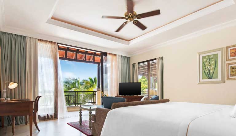 Westin-Turtle-Bay-Resort-and-Spa-Junior-Suite1