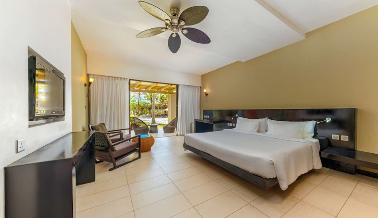 crystals-beach-resort-belle-mare-premium-garden-room