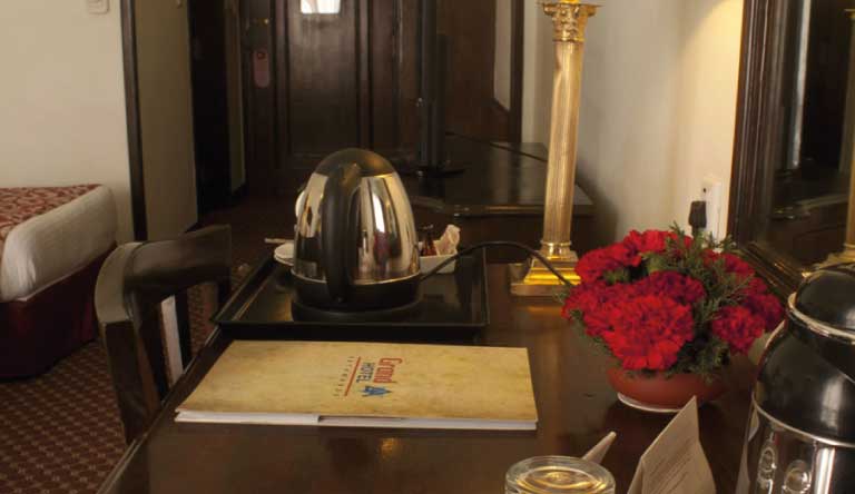 Grand-Hotel-Deluxe-Twin-Room1