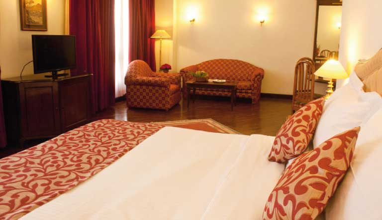 Grand-Hotel-Executive-Suite2