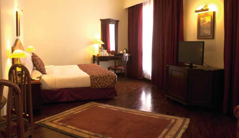 Grand-Hotel-Executive-Suite3