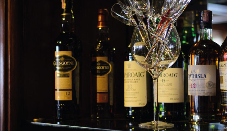 Hotel-Annapurna-Kathmandu-Bar-Juneli1