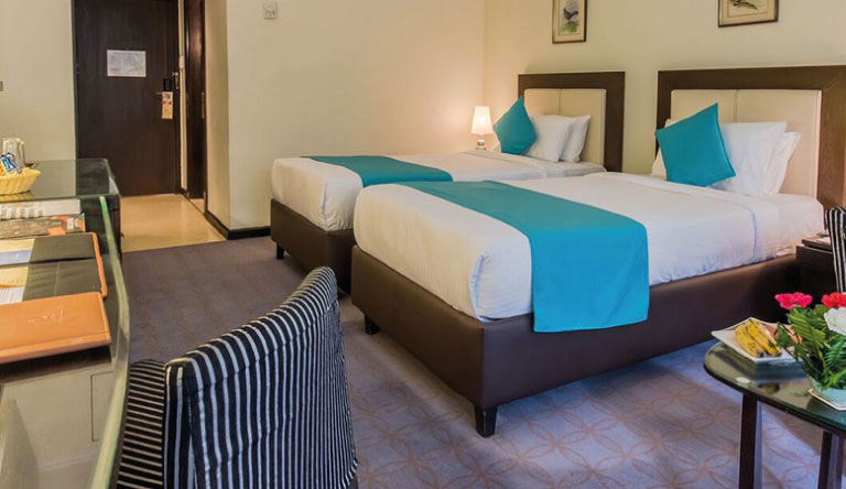 Hotel-Himalaya-Deluxe-Twin-Bed