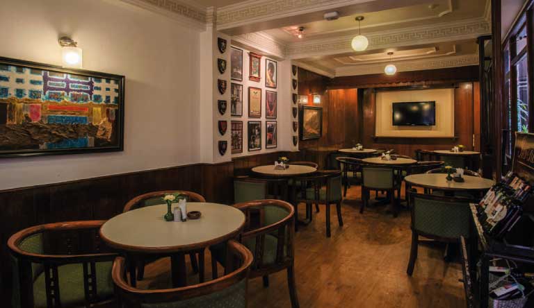 Hotel-Marshyangdi-Bar-The-Khukuri