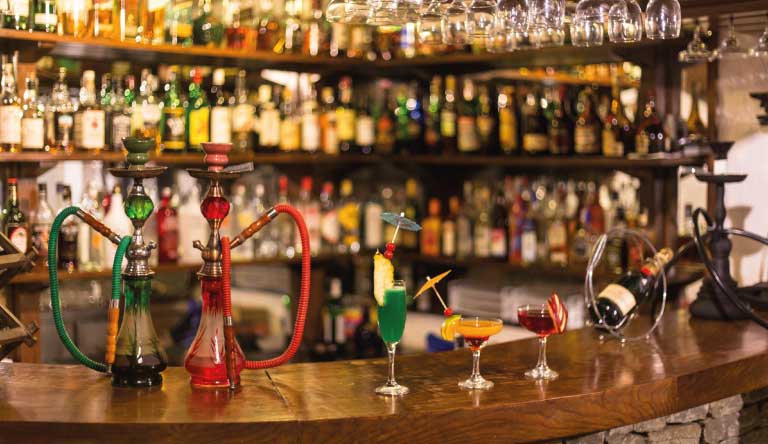 Hotel-Shangri-La-Bar