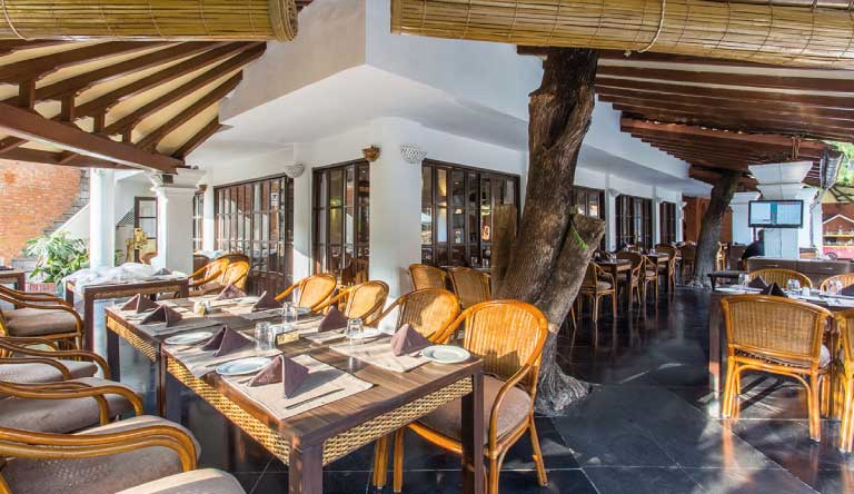 Hotel-Shangri-La-Restaurant