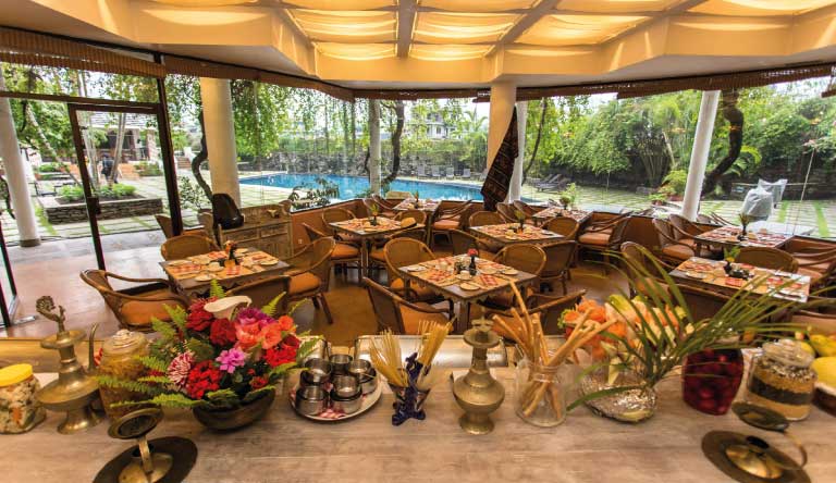 Hotel-Shangri-La-Restaurant1