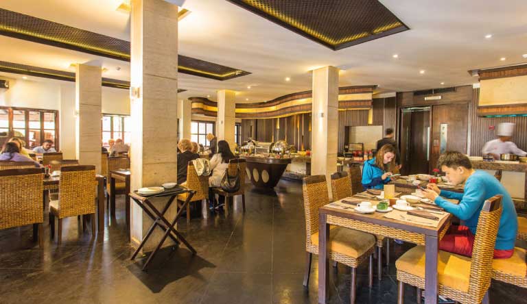 Hotel-Shangri-La-Restaurant2