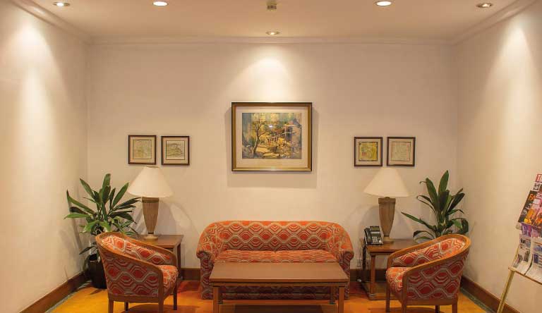 Hotel-Soaltee-Crowne-Plaza-Business-Center1