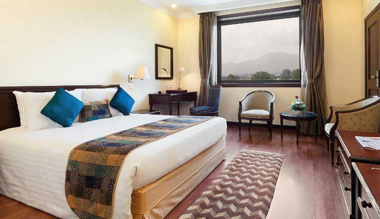 Hotel-Soaltee-Crowne-Plaza-Spacious-Room