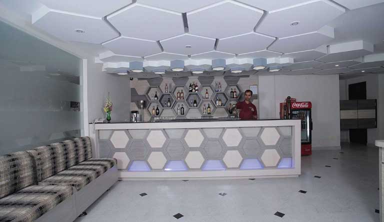 Mirage-Lords-Inn-Bar