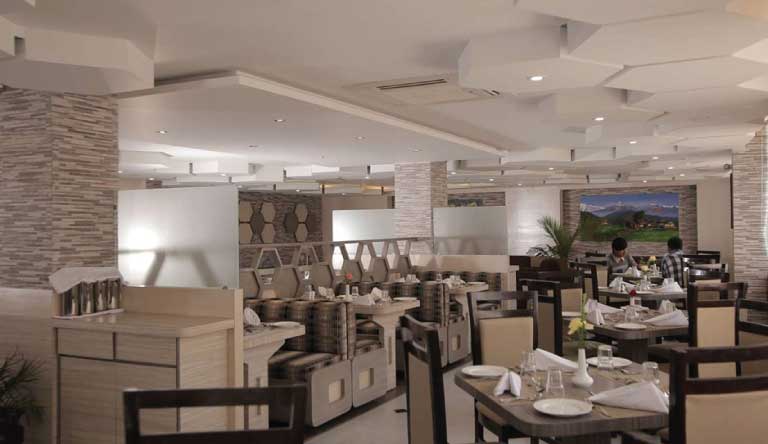 Mirage-Lords-Inn-Dining