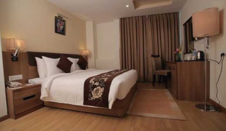 Mirage-Lords-Inn-Executive1