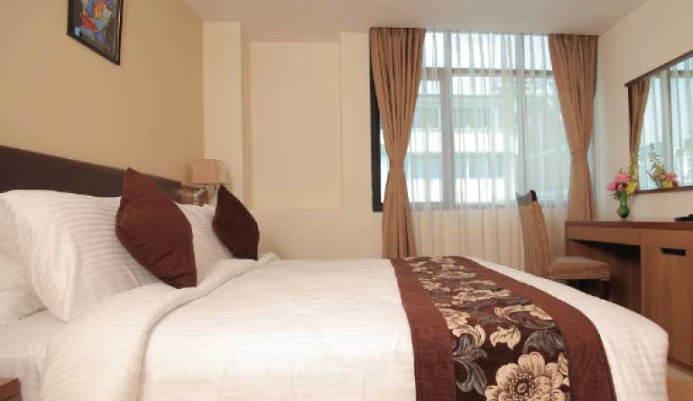 Mirage-Lords-Inn-Pavilion-Room