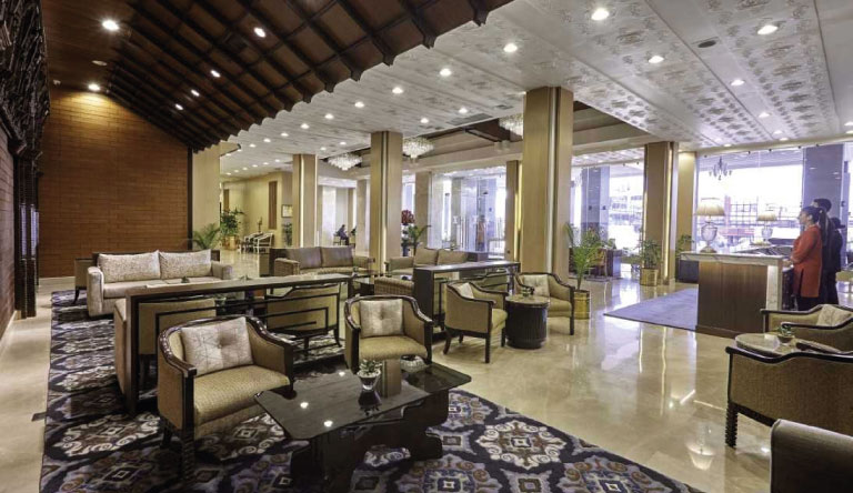 The-Everest-Hotel-Lobby