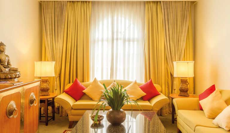 Yak-and-Yeti-Restaurant-Business-Suites