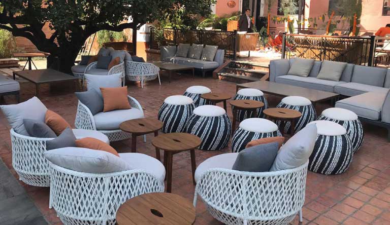 Yak-and-Yeti-Restaurant5