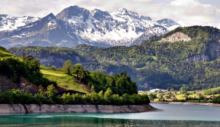 alps-on-the-way-from-zurich-to-Interlaken-zurich-switzerland