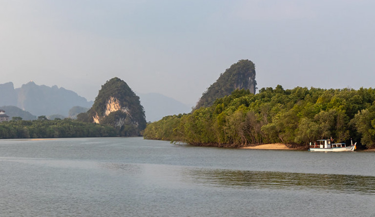 khao-khanab-nam-krabi-krabi-thailand